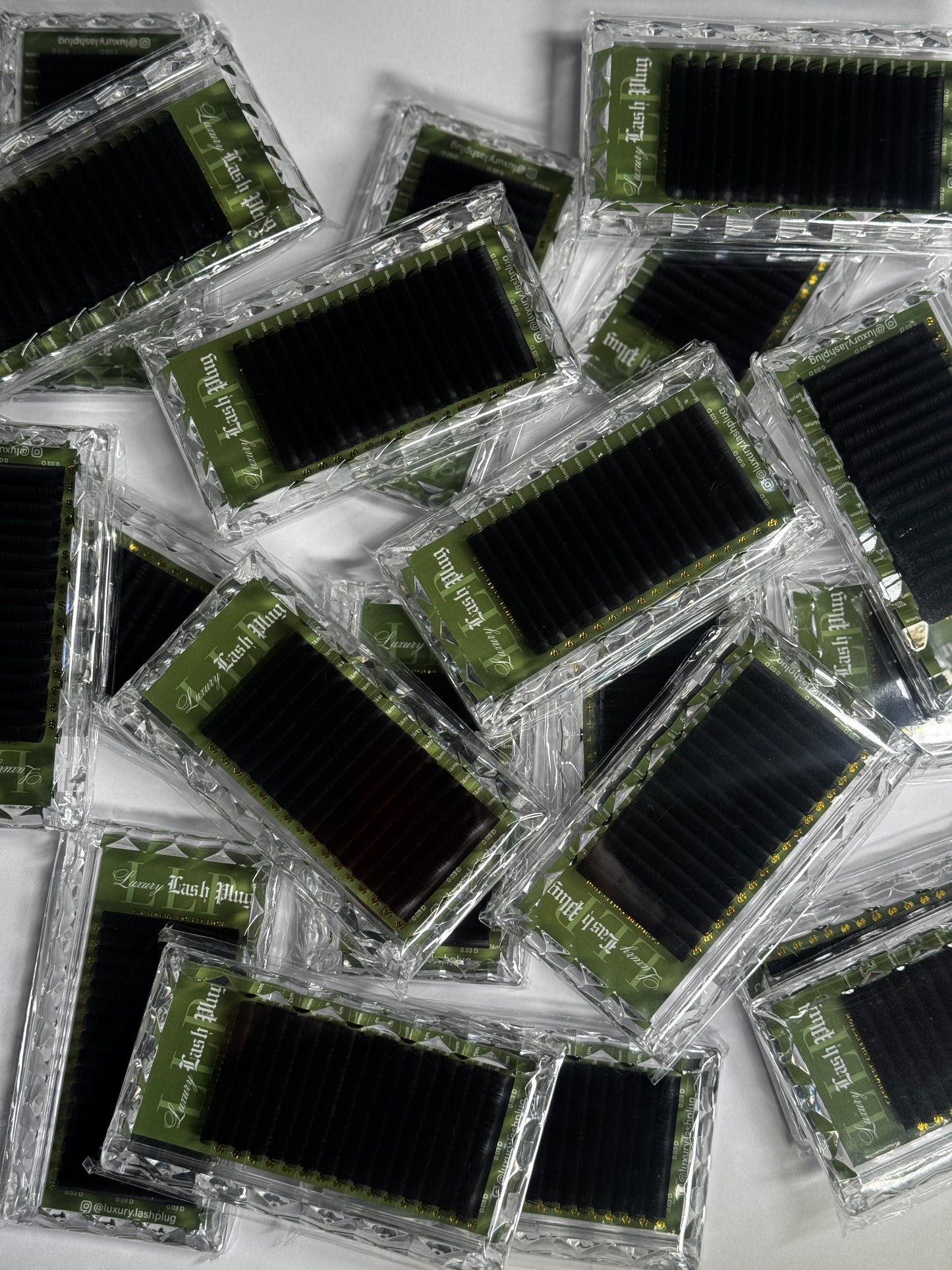 Cashmere Luxury Lash Tray